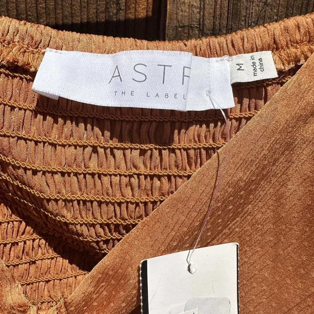 NWT ASTR the label LOVE SONG RUCHED FRONT LONG SLEEVE TOP Apricot Med - Picture 4 of 9
